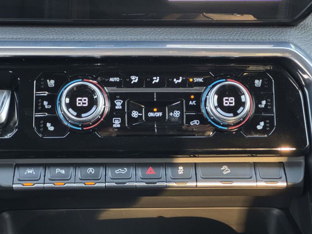 Used 2025 GMC Sierra 1500 Denali w/ Technology Package image 6