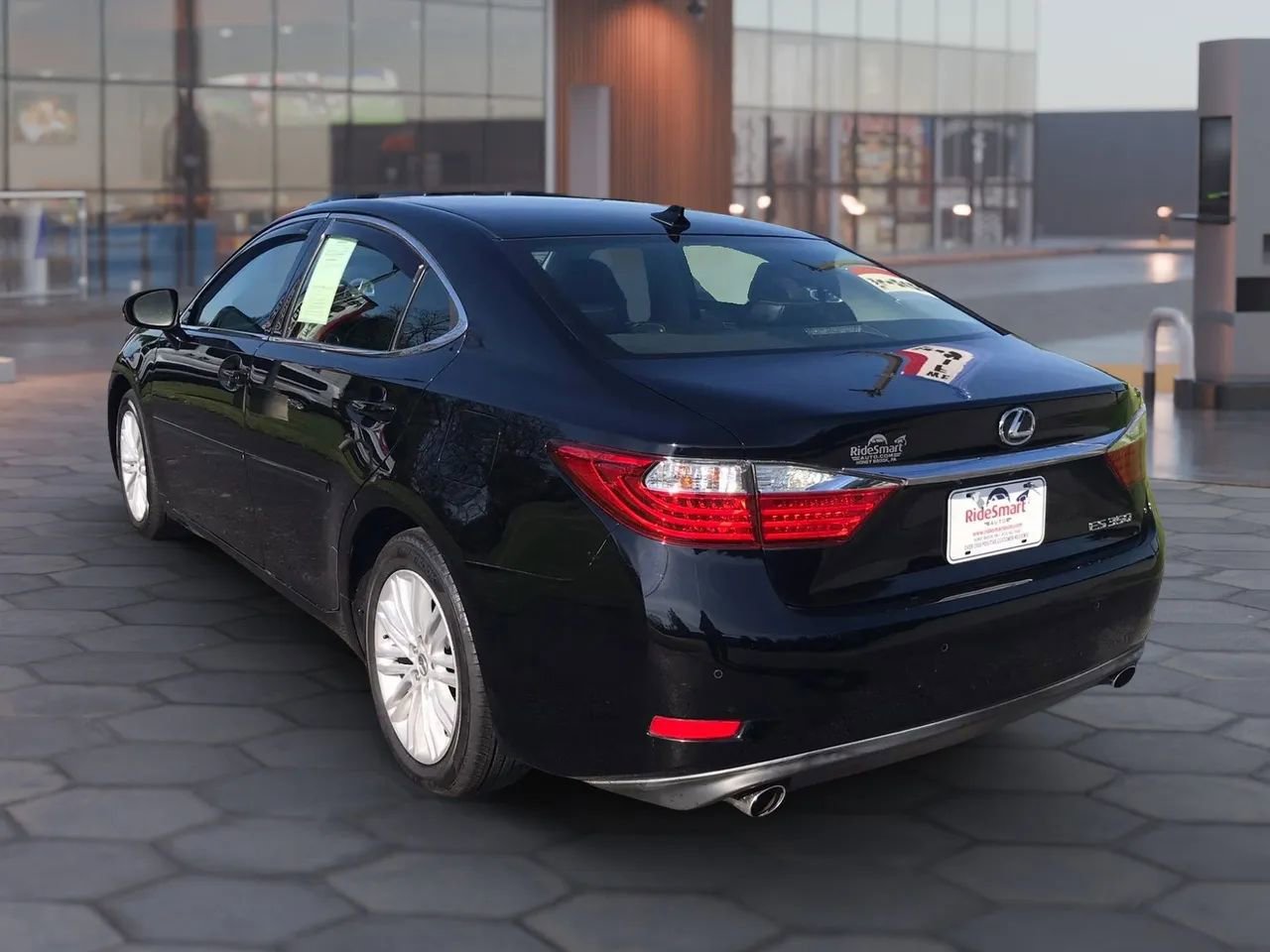 Used 2013 Lexus ES 350 w/ Luxury Pkg FWD image 9