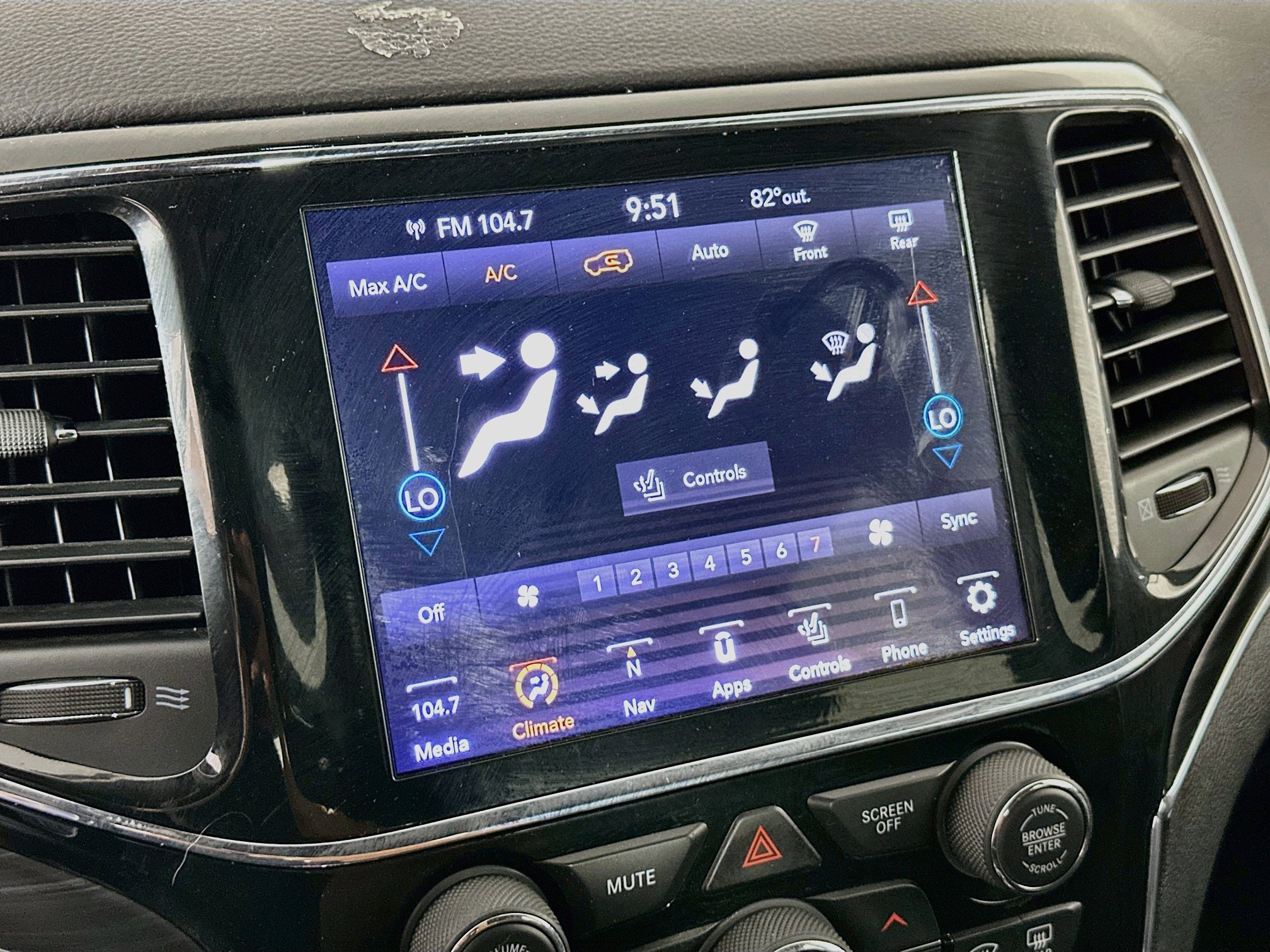 Used 2019 Jeep Grand Cherokee Limited RWD image 24