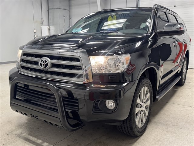 Used 2015 Toyota Sequoia Limited AWD/4WD image 3