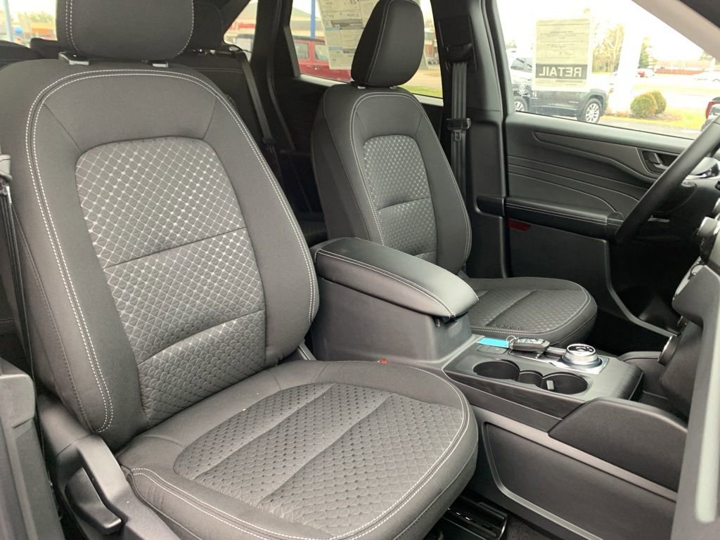 New 2026 Ford Escape Active w/ Cold Weather Package image 11