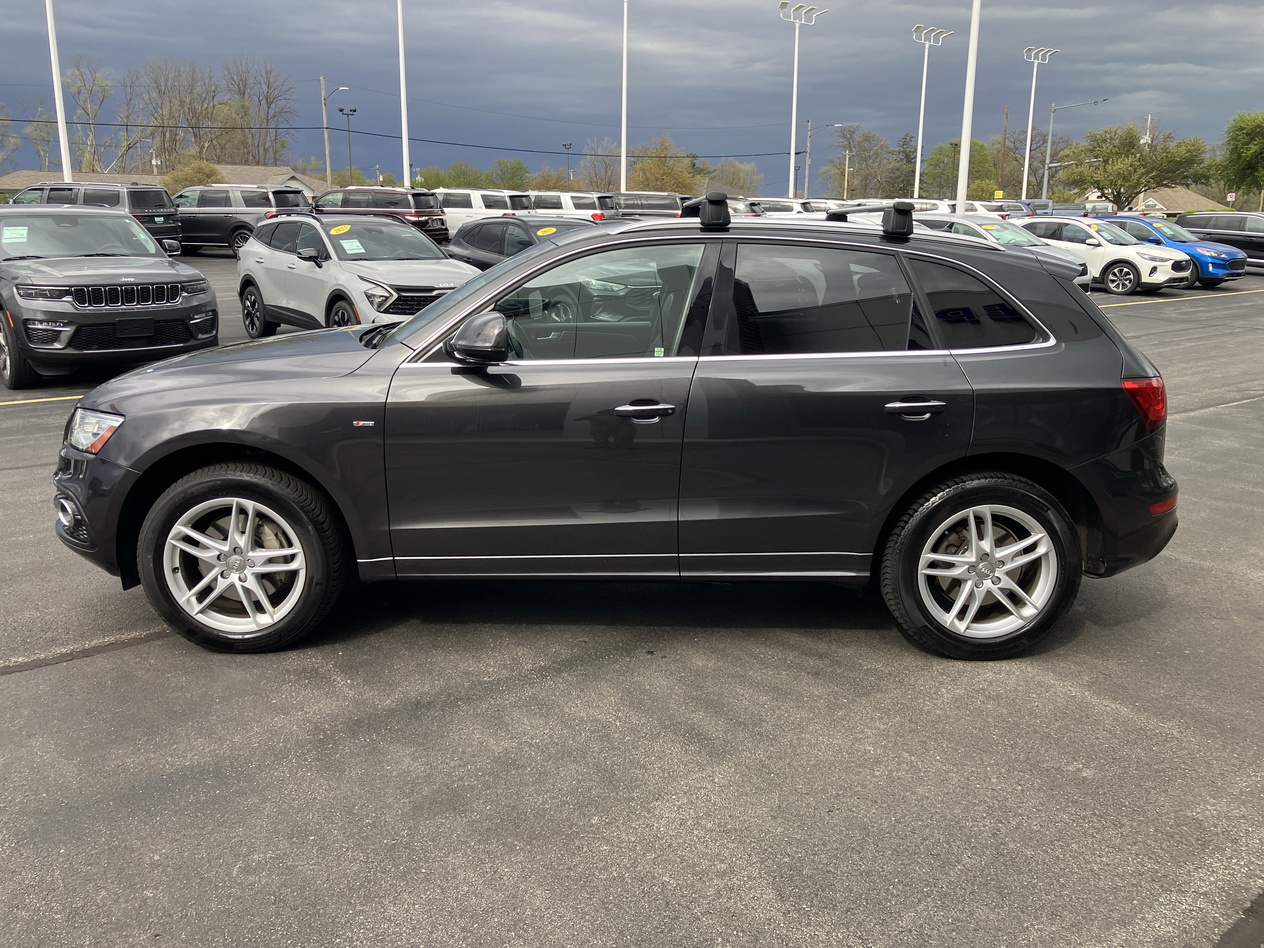 Used 2017 Audi Q5 3.0T Premium Plus w/ Technology Package AWD/4WD image 5