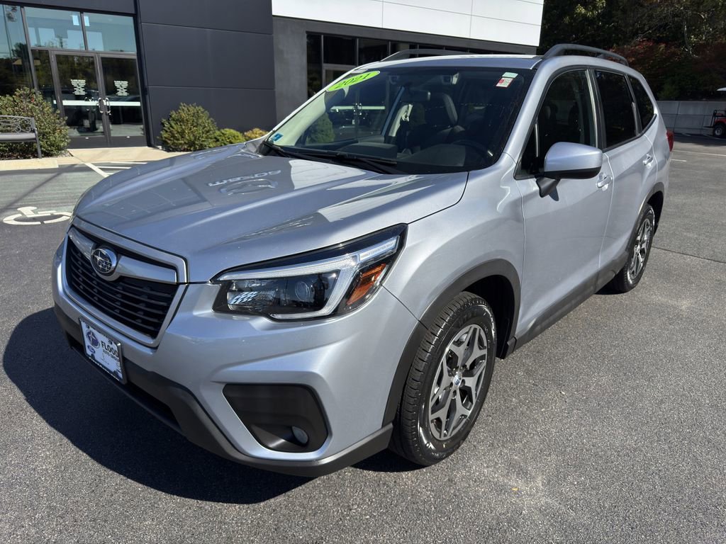 Used 2021 Subaru Forester Premium image 1