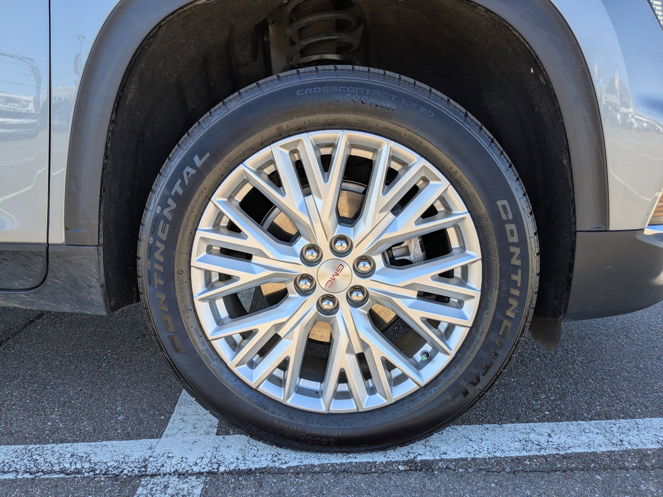 Used 2024 GMC Acadia Elevation image 10