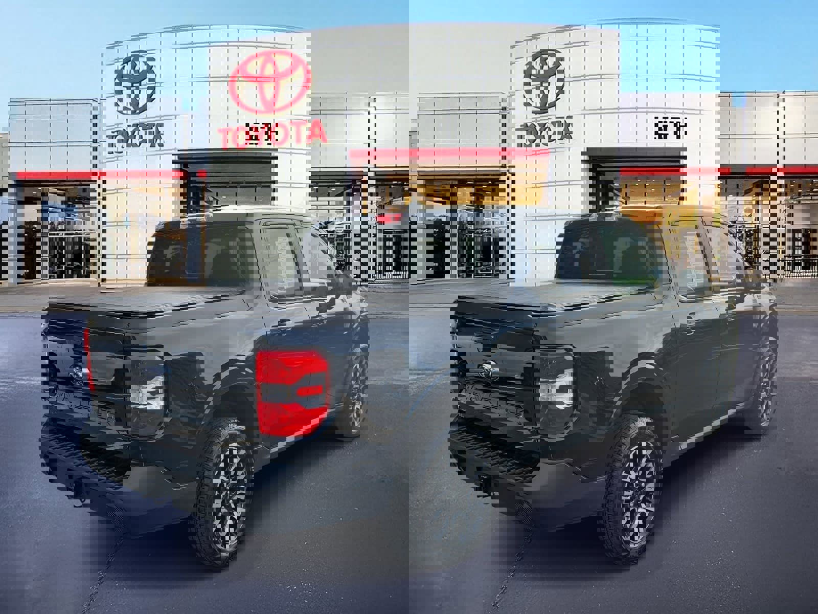 Used 2023 Ford Maverick Lariat w/ Lariat Luxury Package image 5