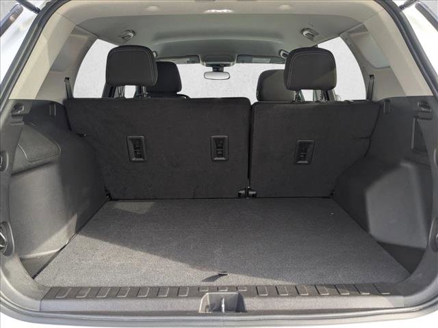 Used 2024 GMC Terrain SLE w/ Elevation Edition image 7