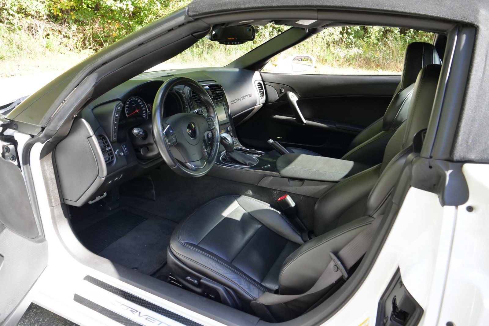 Used 2012 Chevrolet Corvette Grand Sport w/ 3LT Preferred Equipment Group image 23