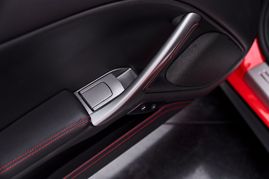 Used 2016 Ferrari F12 Berlinetta RWD image 49