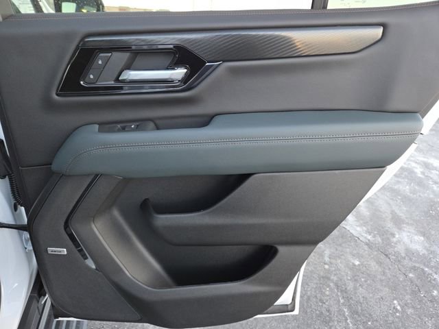 New 2026 GMC Yukon AT4 w/ AT4 Premium Package image 32