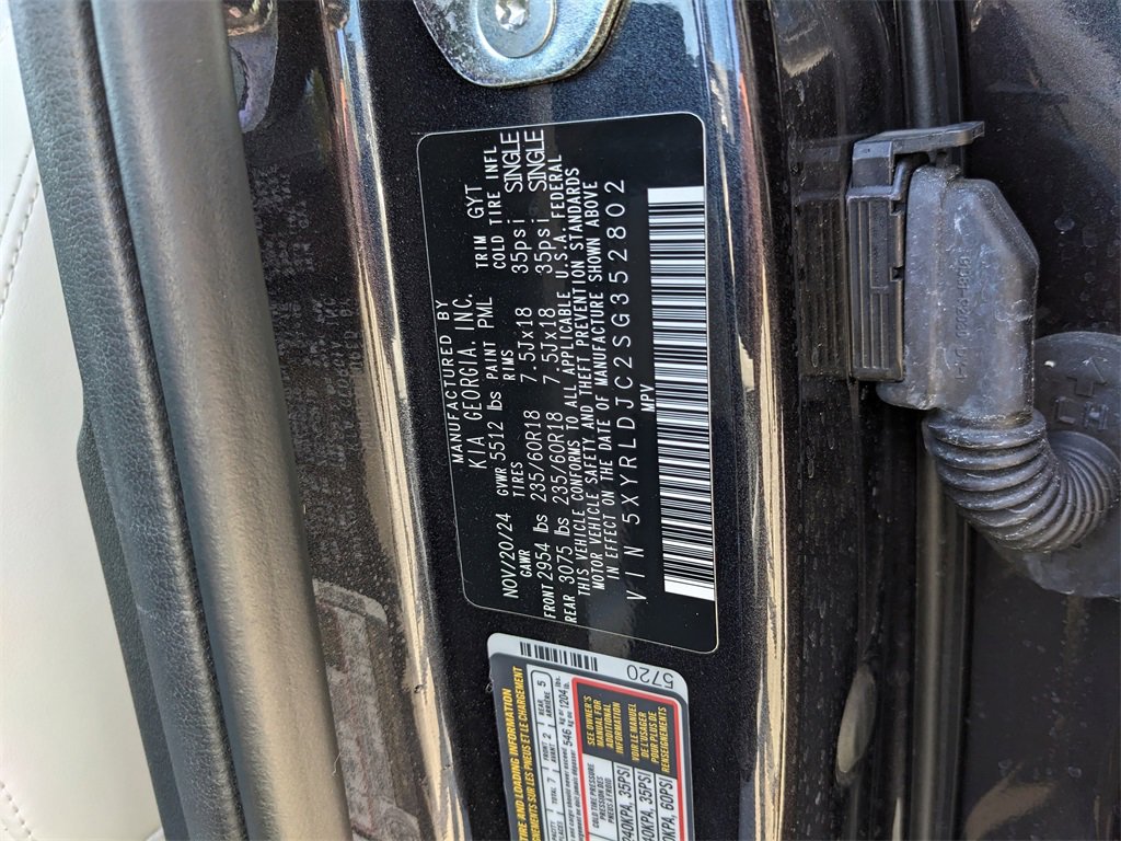 Certified 2025 Kia Sorento S w/ Panoramic Sunroof Package image 41