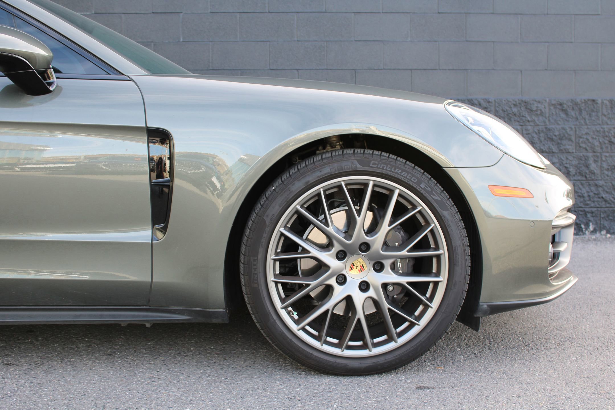 Certified 2023 Porsche Panamera Platinum Edition image 11