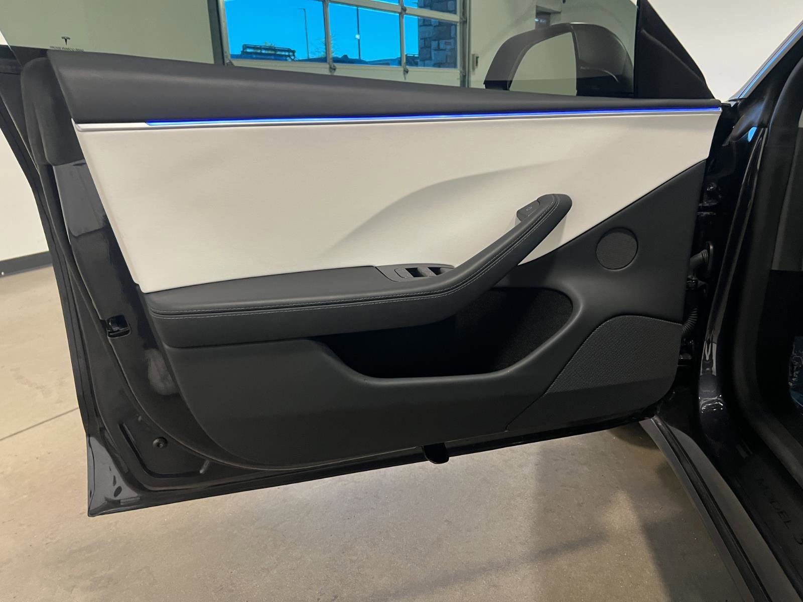 Used 2024 Tesla Model 3 Performance AWD/4WD image 26