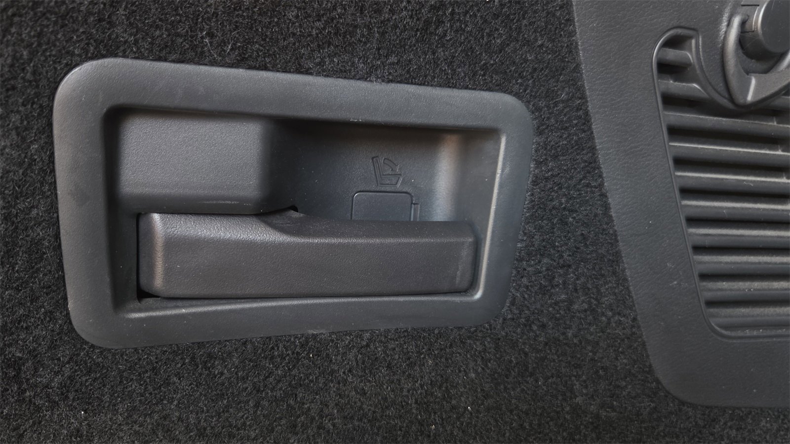 Used 2018 Nissan Murano SL w/ Midnight Edition Package image 24