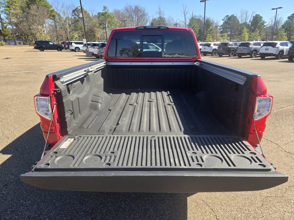 Used 2024 Nissan Titan SV w/ SV Convenience Package image 27