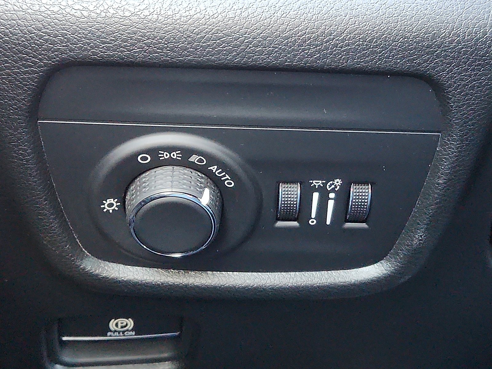 Used 2024 Jeep Grand Cherokee L Laredo image 20