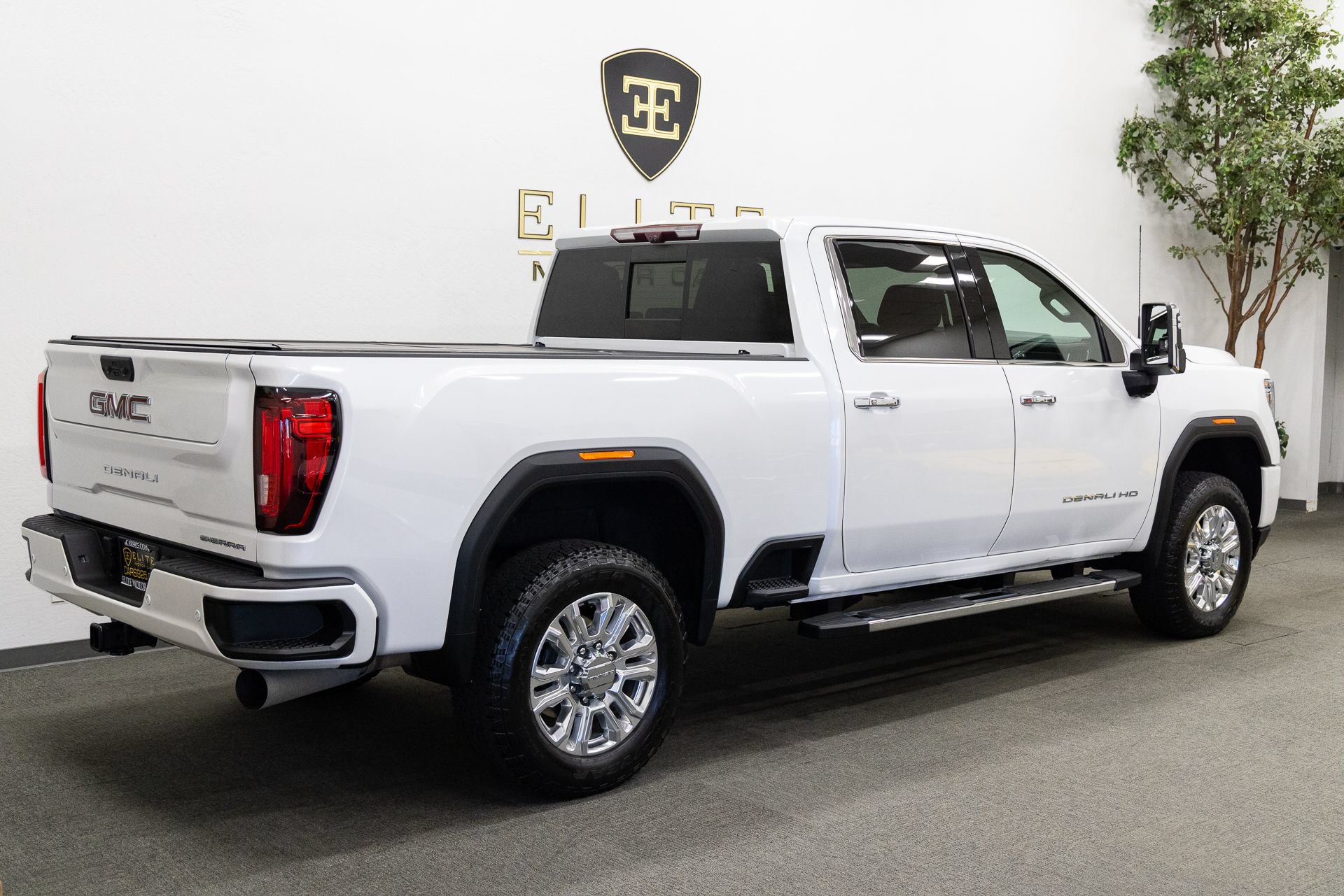Used 2021 GMC Sierra 2500 Denali w/ Denali Ultimate Package AWD/4WD image 11