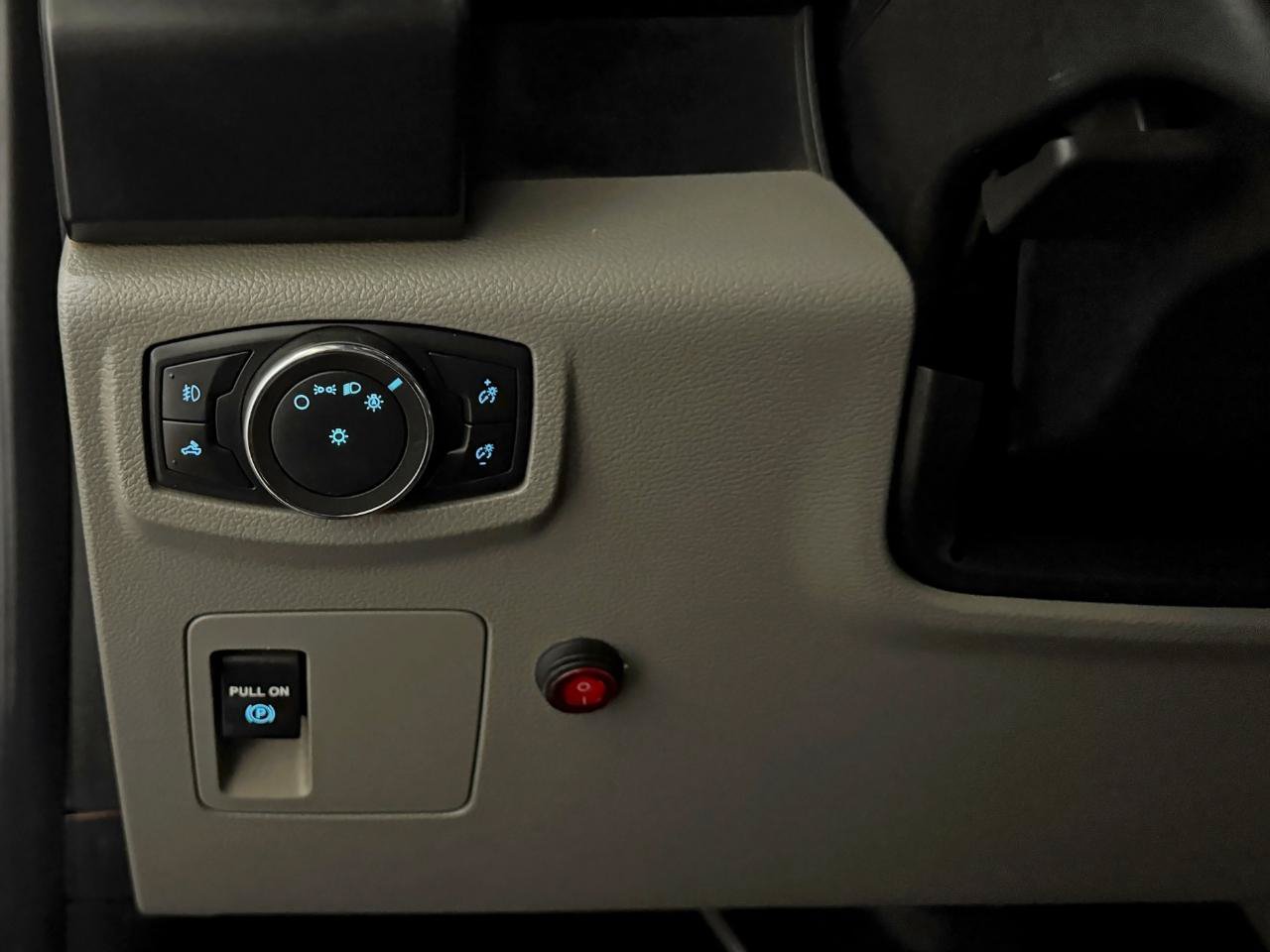 Used 2020 Ford F150 XL w/ Equipment Group 101A Mid AWD/4WD image 29