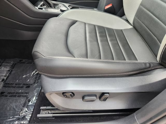 Used 2022 Volkswagen Taos SEL AWD/4WD image 25