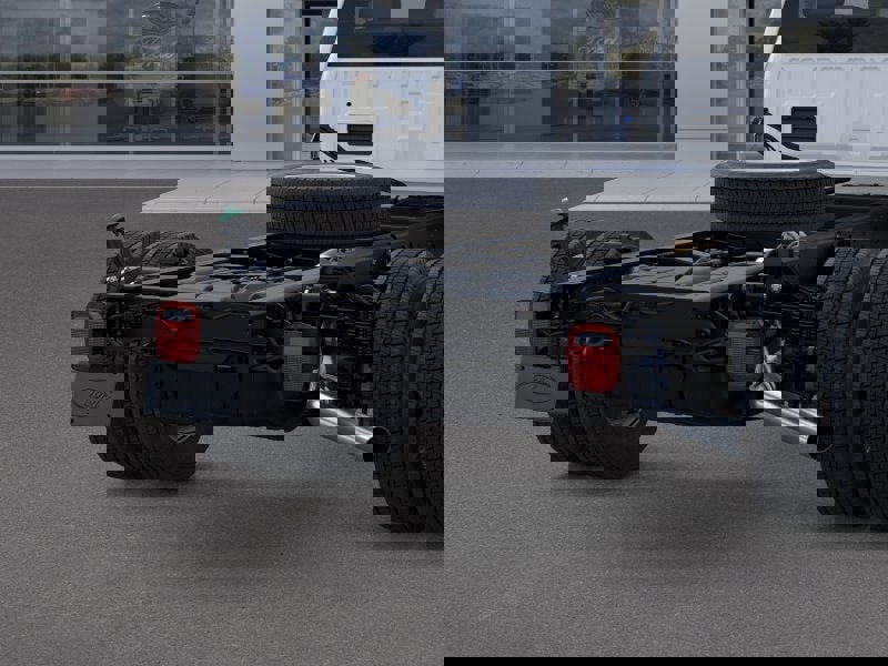 New 2026 Ford F550 image 21