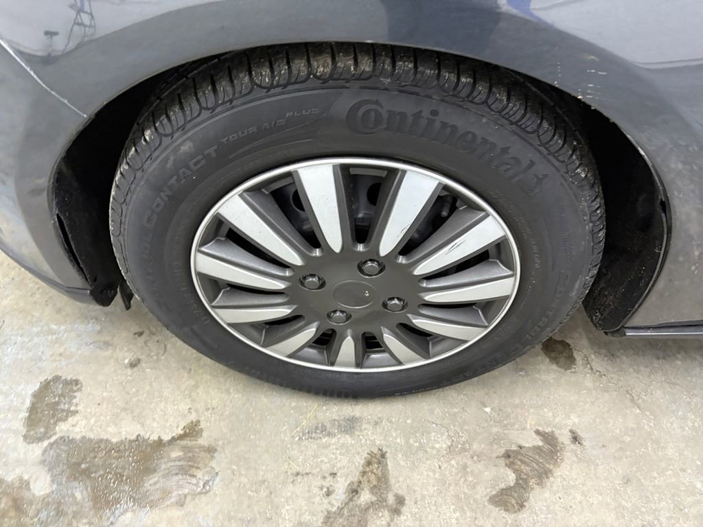 Used 2017 Ford Focus S image 22