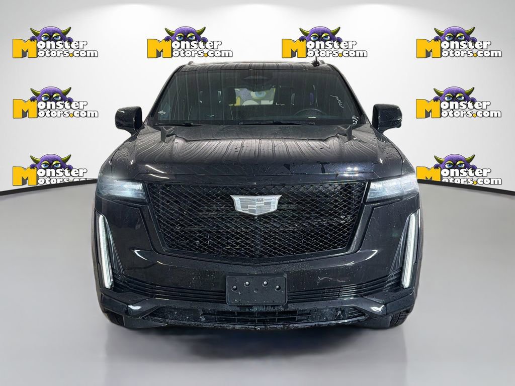 Used 2024 Cadillac Escalade Sport Platinum w/ LPO, ONYX Package AWD/4WD image 2