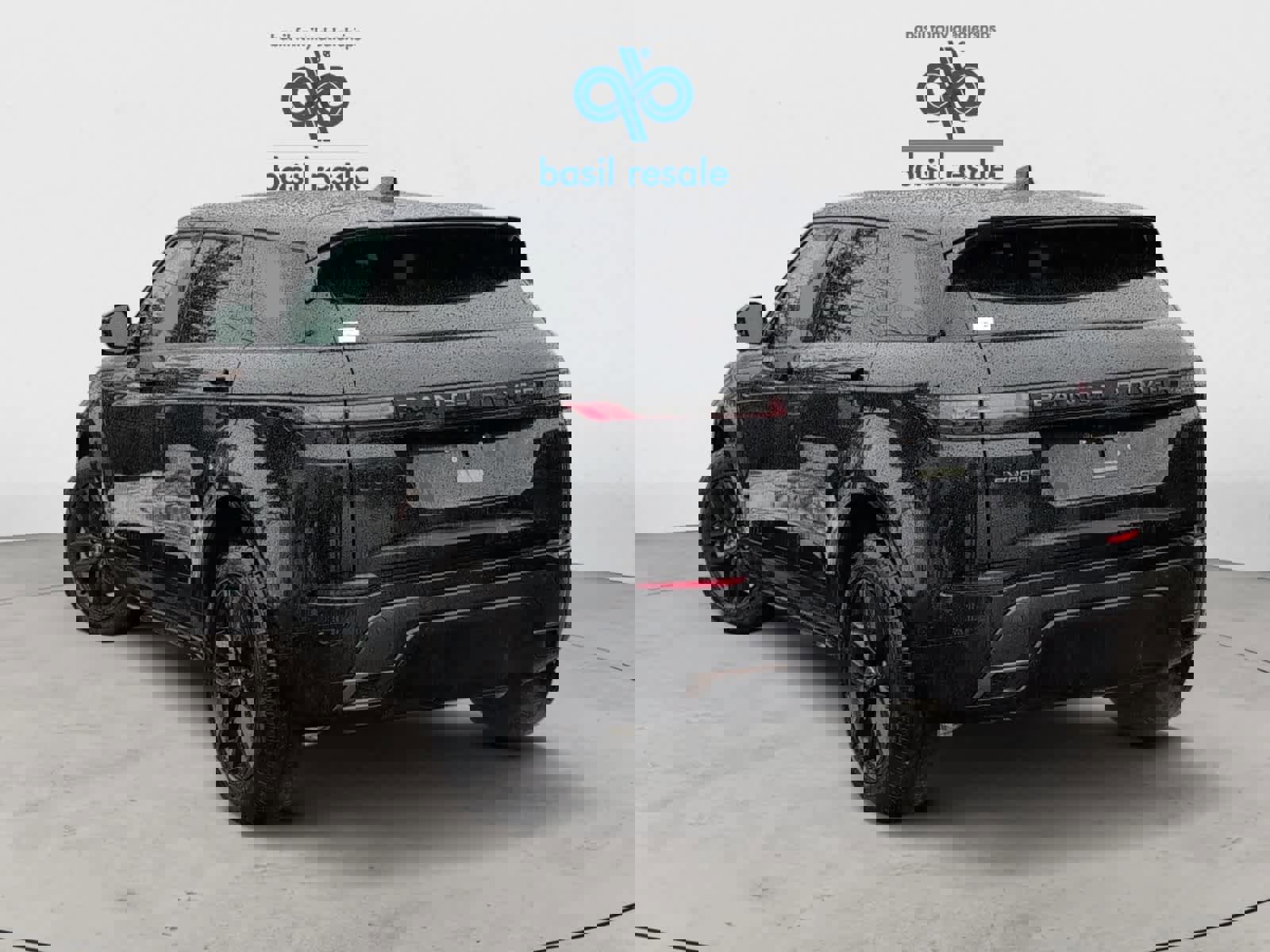 Used 2024 Land Rover Range Rover Evoque Dynamic SE image 4