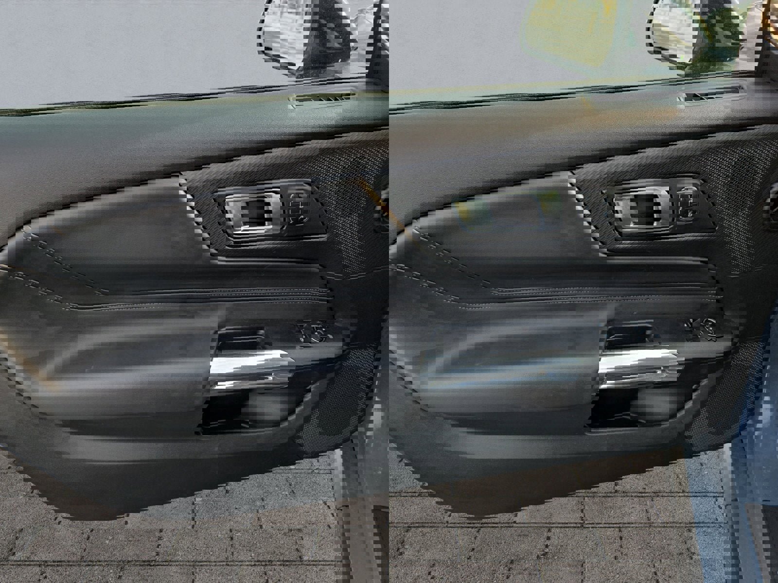 Certified 2025 Ford Mustang Premium image 10