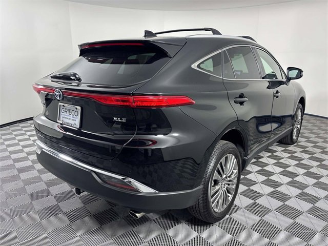 Used 2024 Toyota Venza XLE image 8