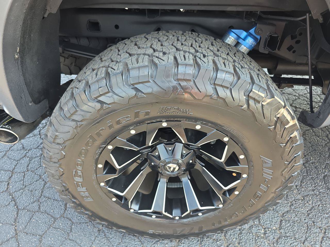 Used 2014 Ford F150 Raptor w/ Equipment Group 801A Luxury AWD/4WD image 17