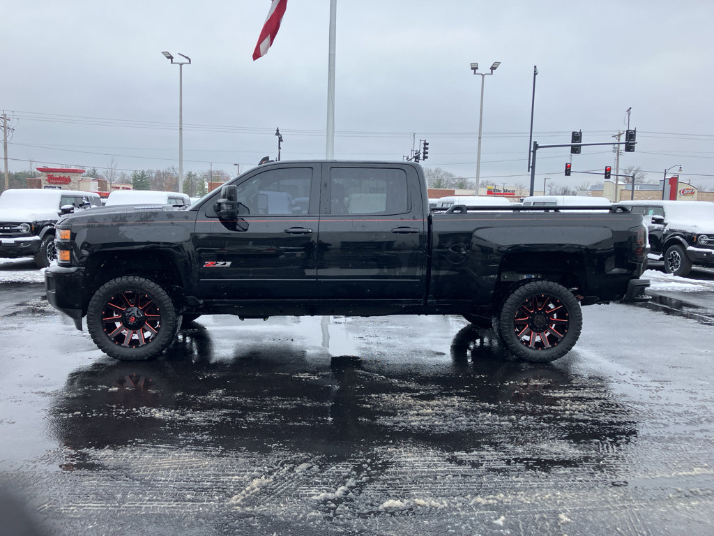 Used 2018 Chevrolet Silverado 2500 LTZ image 4