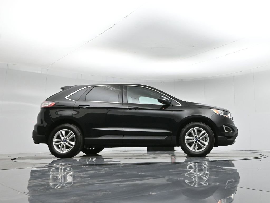 Used 2016 Ford Edge SEL image 46