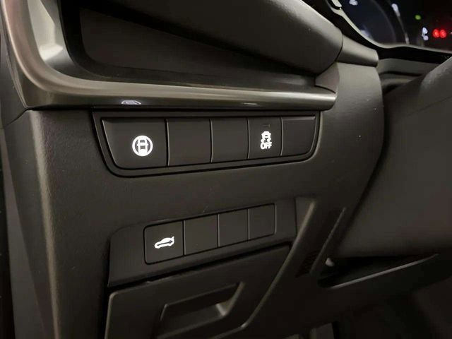 Used 2020 MAZDA MAZDA3 Sedan w/ Select Package image 29