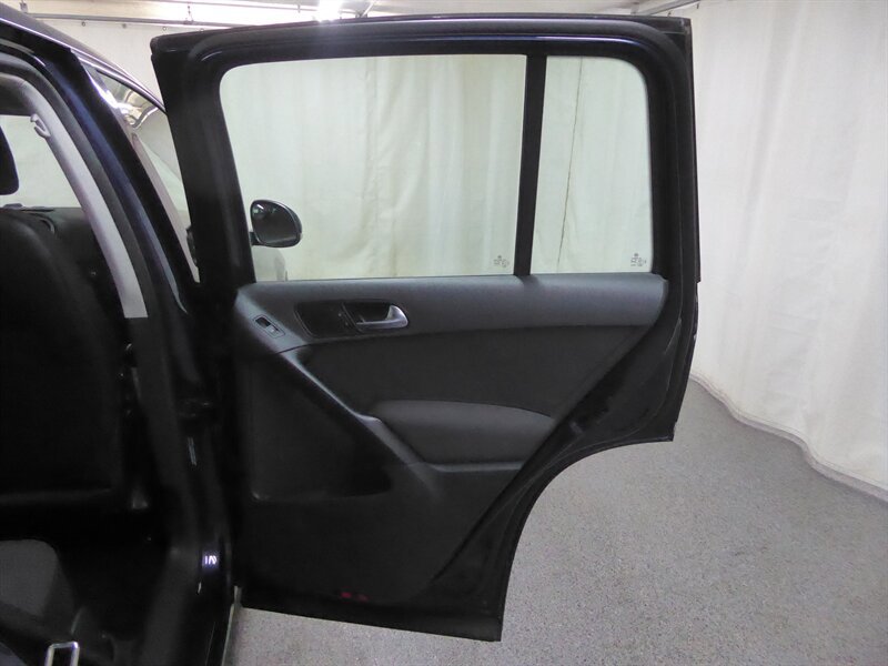 Used 2013 Volkswagen Tiguan S FWD image 28