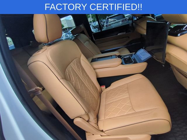 Certified 2025 Jeep Grand Wagoneer Series III w/ Rear Seat Video Group 1 AWD/4WD image 38