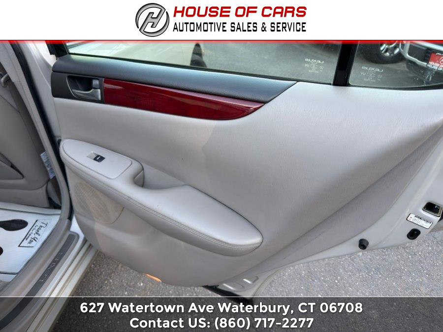 Used 2004 Lexus ES 330 FWD image 45