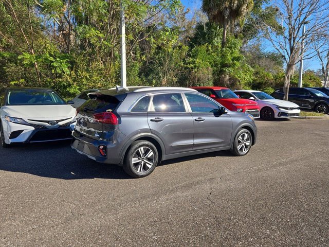 Used 2020 Kia Niro EX Premium image 3