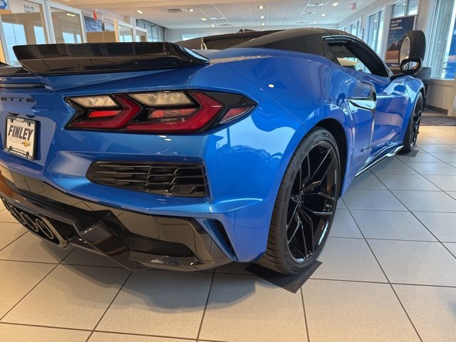 New 2026 Chevrolet Corvette Z06 w/ Stealth Interior Trim Package image 7