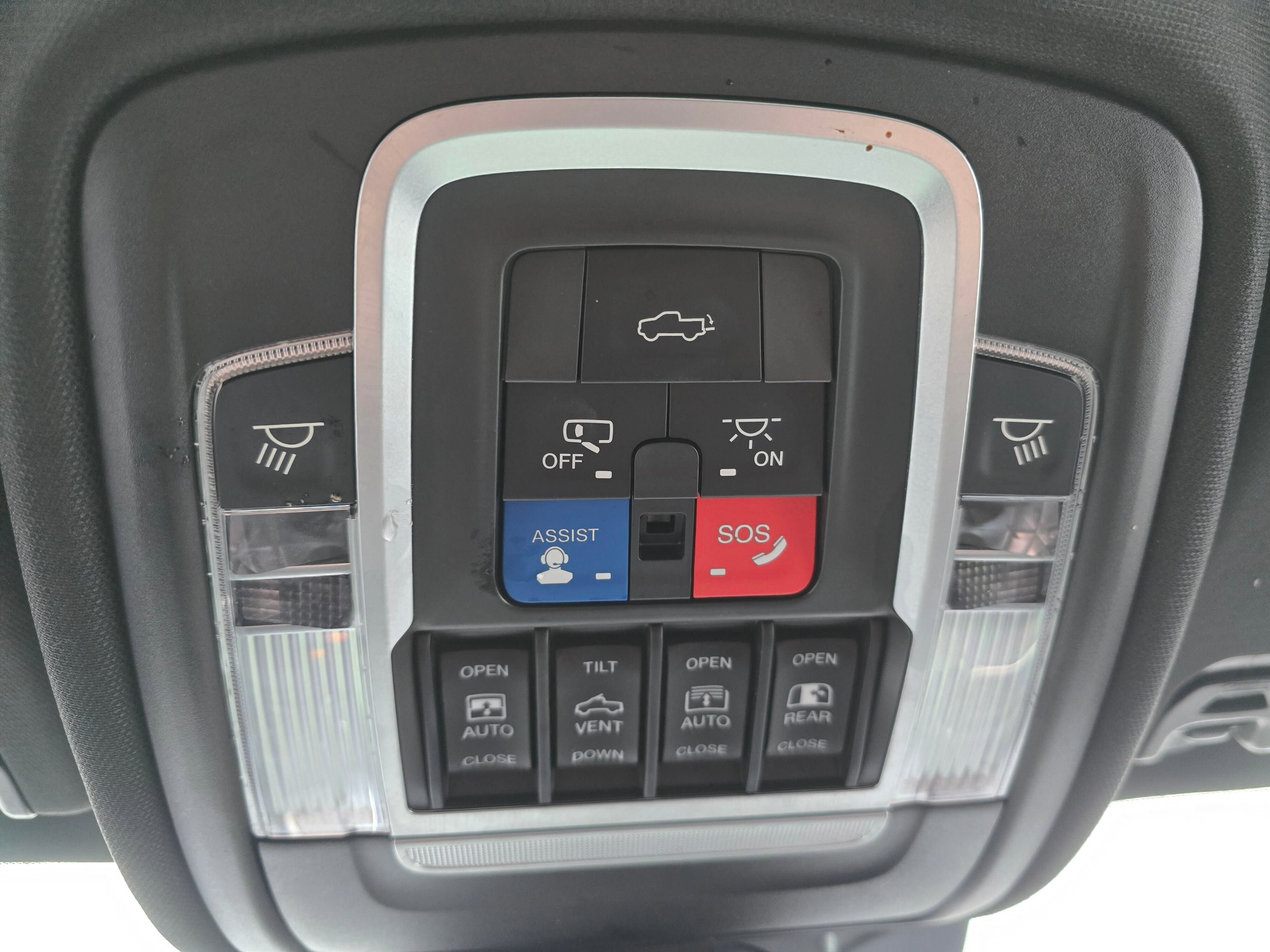 Used 2020 RAM 1500 Limited image 23