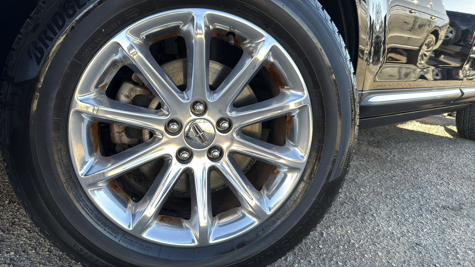 Used 2015 Lincoln MKX Base w/ Equipment Group 101A image 9