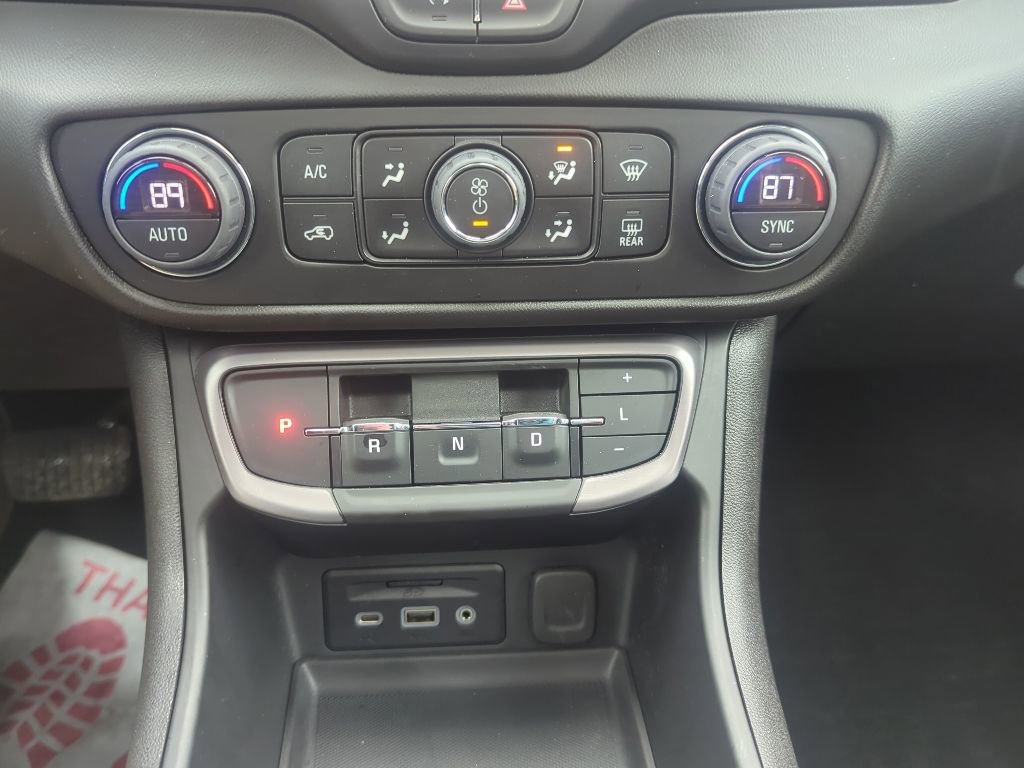 Certified 2024 GMC Terrain AT4 w/ Infotainment Package II AWD/4WD image 28
