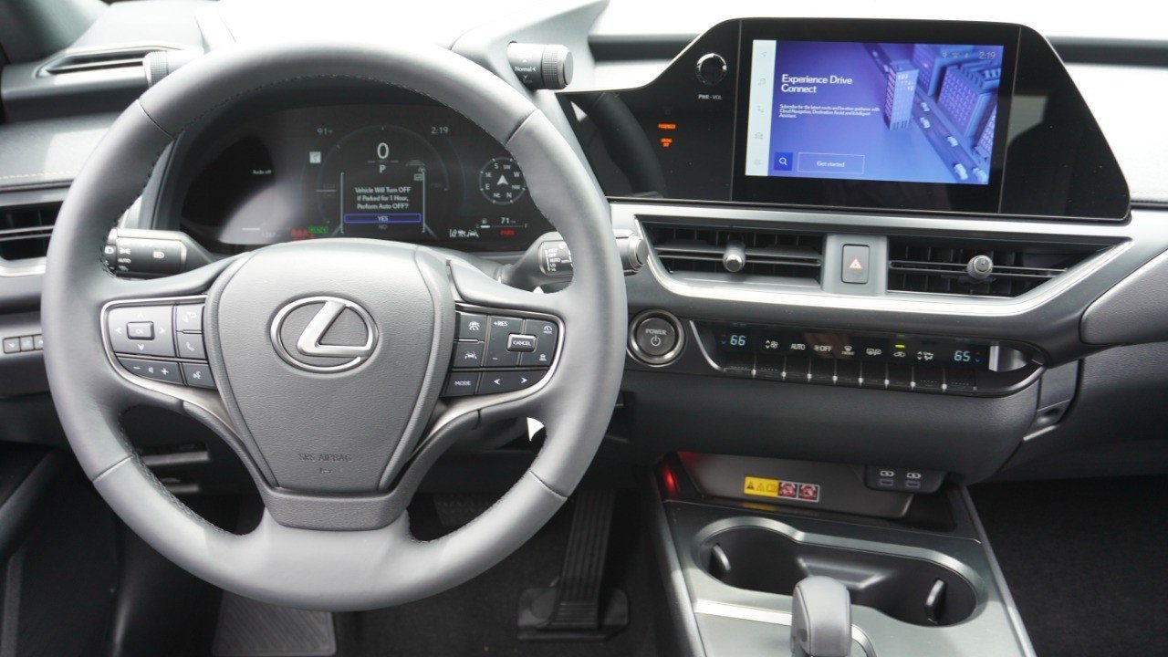 Certified 2026 Lexus UX 300h FWD w/ Accessory Package (2T) image 27