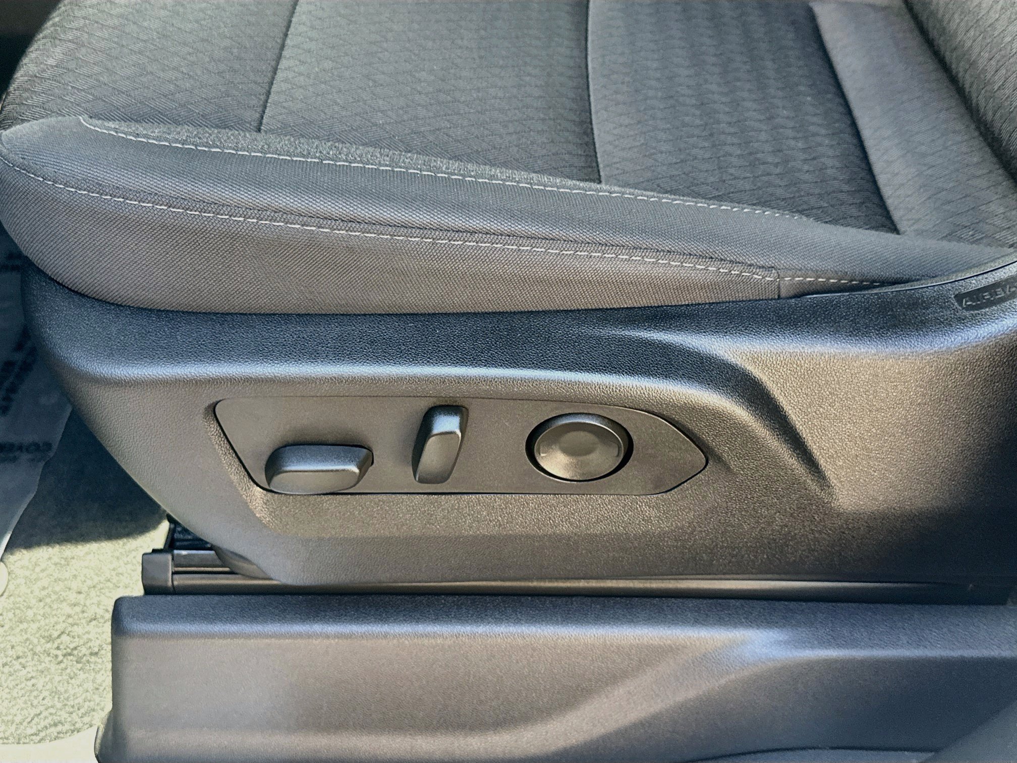 Used 2025 Chevrolet Silverado 1500 RST RWD image 15