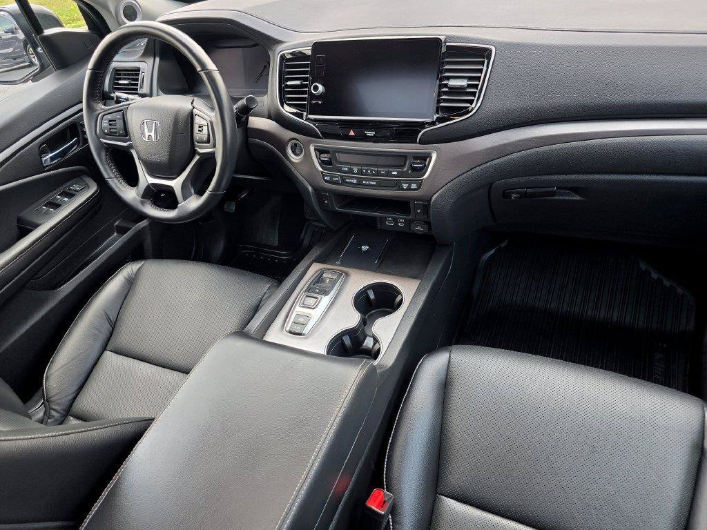 Used 2025 Honda Ridgeline RTL image 15