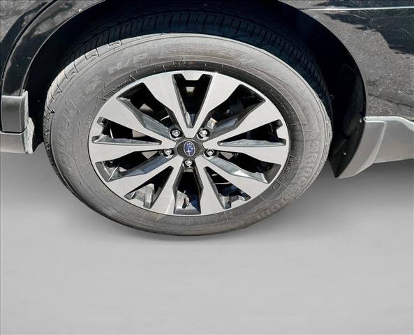 Used 2019 Subaru Outback 3.6R Touring AWD/4WD image 9
