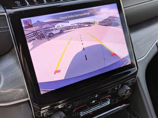 New 2025 Jeep Grand Cherokee L Limited w/ Black Appearance Package image 14