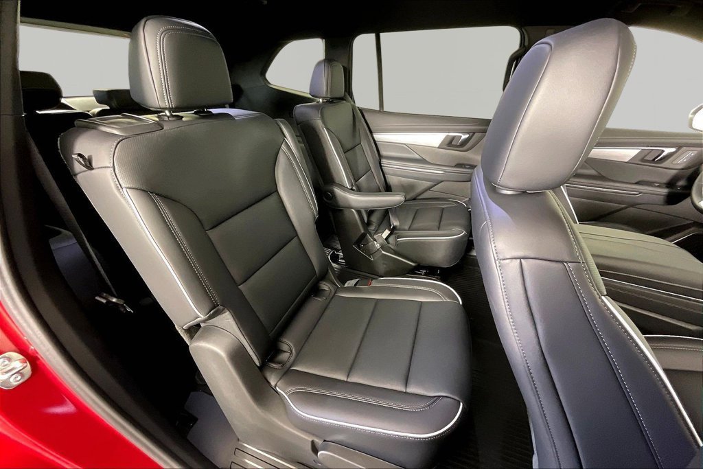 New 2027 Buick Enclave Preferred w/ LPO, Floor Liner Package FWD image 11