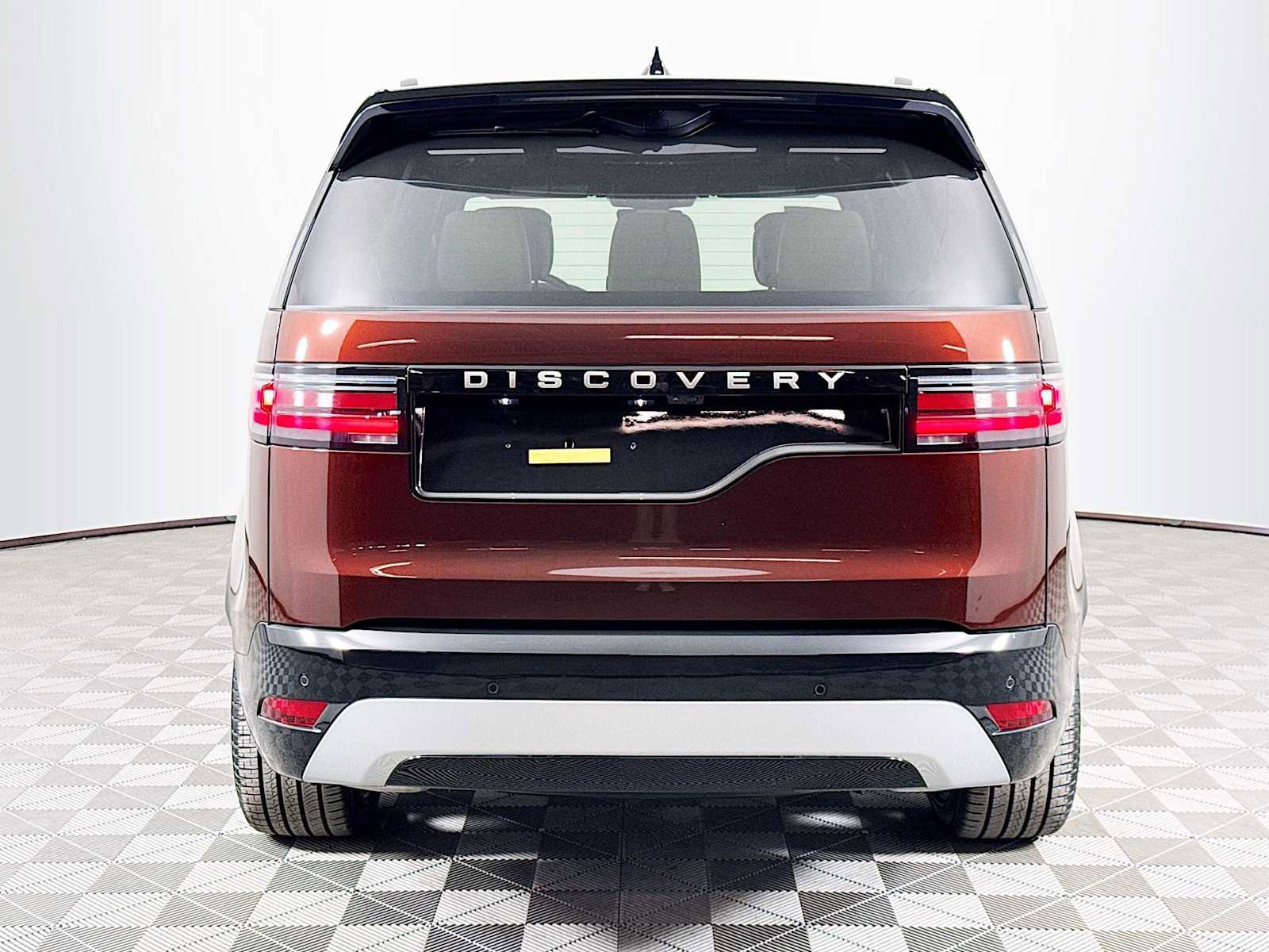 New 2026 Land Rover Discovery Limited Edition image 6