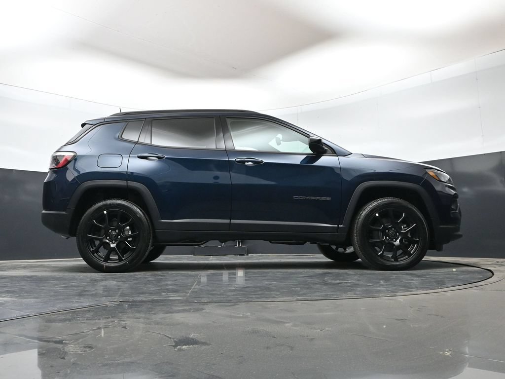 New 2026 Jeep Compass Latitude AWD/4WD image 44