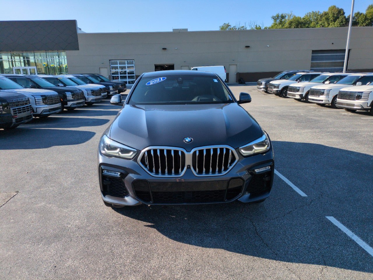 Used 2021 BMW X6 xDrive40i AWD/4WD image 2