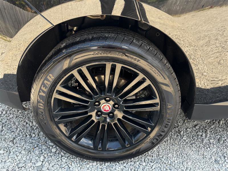 Used 2018 Jaguar F-PACE Portfolio image 22